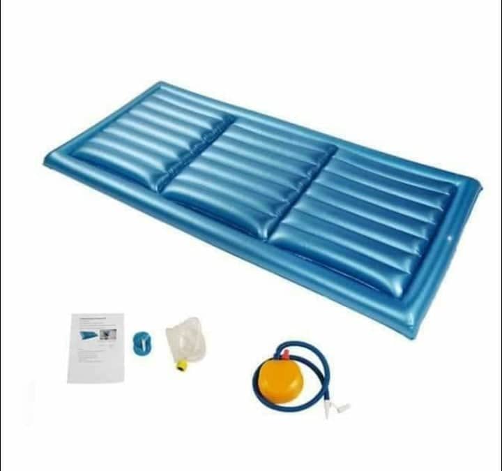 MATELAS A EAU ANTI-ESCARRE